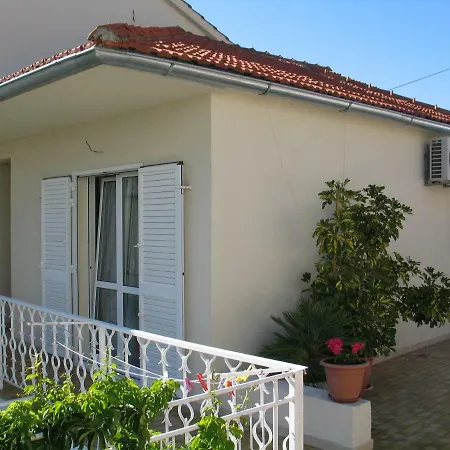 Centar Tudor Apartment Hvar Town